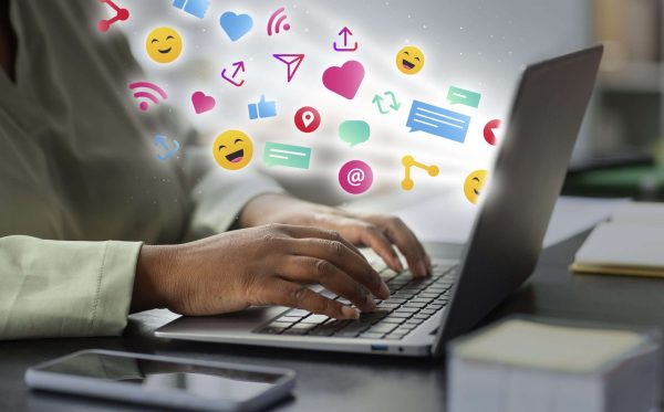 social-media-marketing-concept-marketing-with-applications social-media-marketing-concept-marketing-with-applications